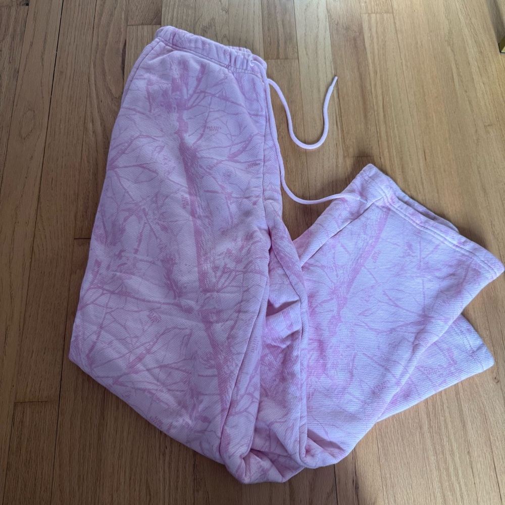 Dairy boy pink camo sweatpants wide leg